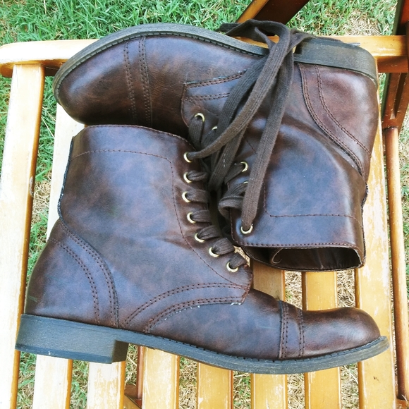 Gave to mom 💕Rampage Ankle Booties - Picture 3 of 13